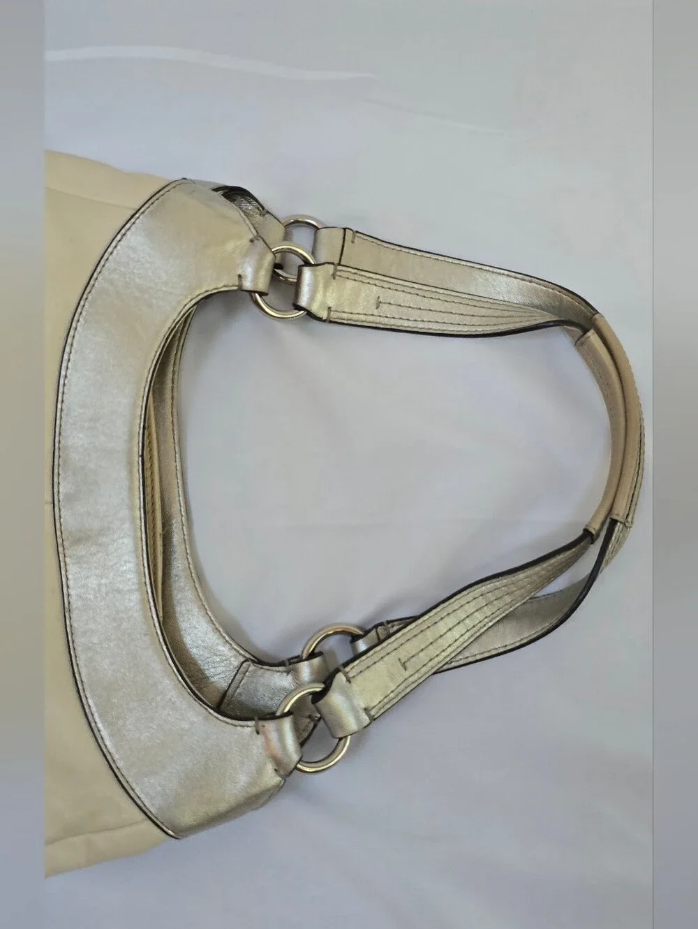Coach Soho Lynn F19453 Cream Metallic Leather Hobo Bag Y2K